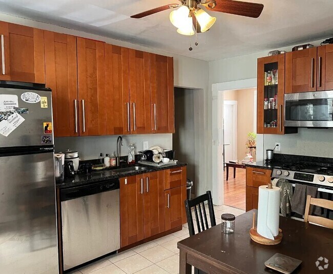 Building Photo - 273 Cardinal Medeiros Ave Unit 2 Rental