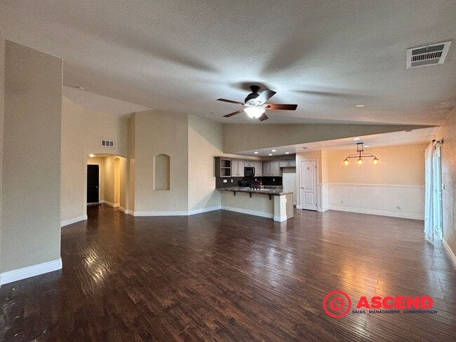 Photo - Beautiful NW Bakersfield Home | Cul-de-Sac Living + Solar