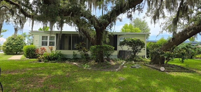 2 bed 2 baths with carport - 2 bed 2 baths with carport House
