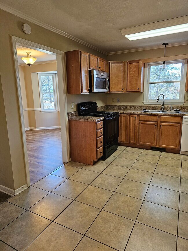 Photo - 708 Stallings Rd