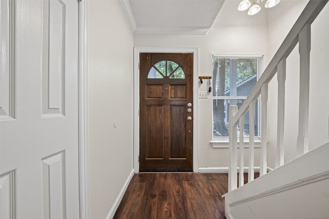 Photo - 1106 E Red Cedar Cir