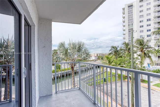 Photo - 1674 Bay Rd Unit 201