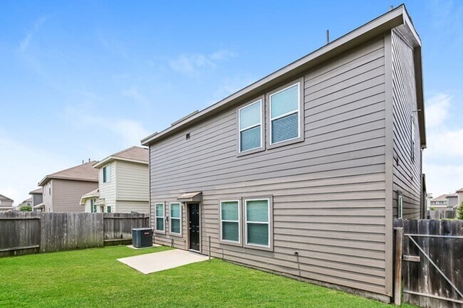 Photo - 5618 Gara River Dr