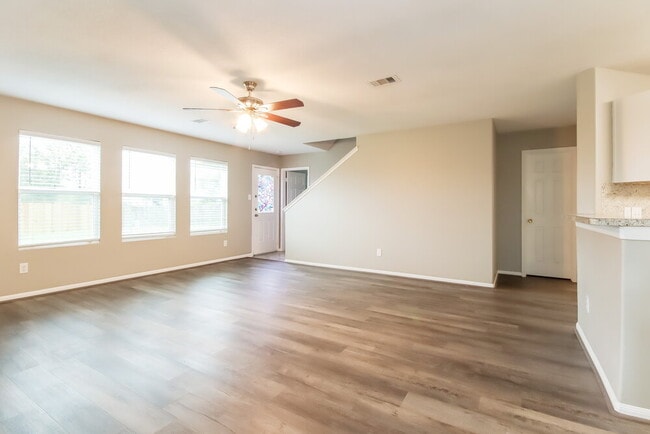 Photo - 9822 Climbing Tree St