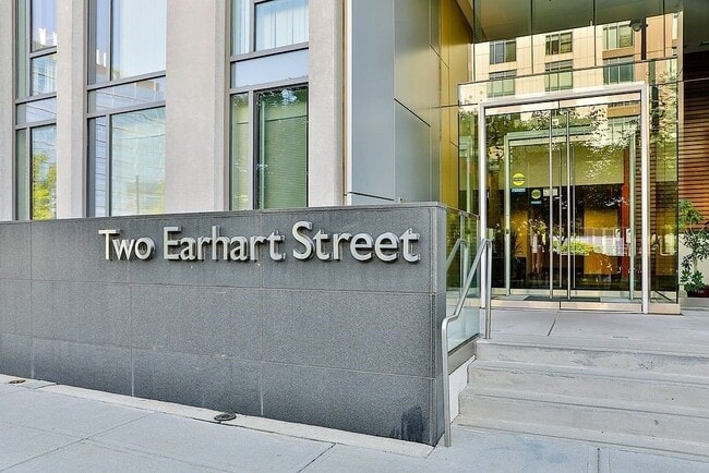 2 Earhart St Unit 127