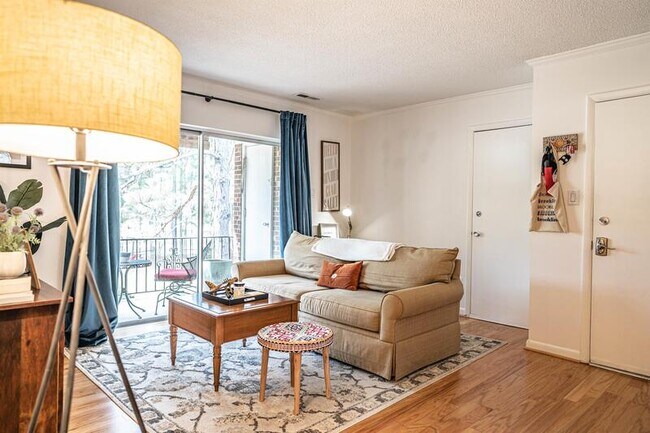 Photo - 331 Driftwood Cir