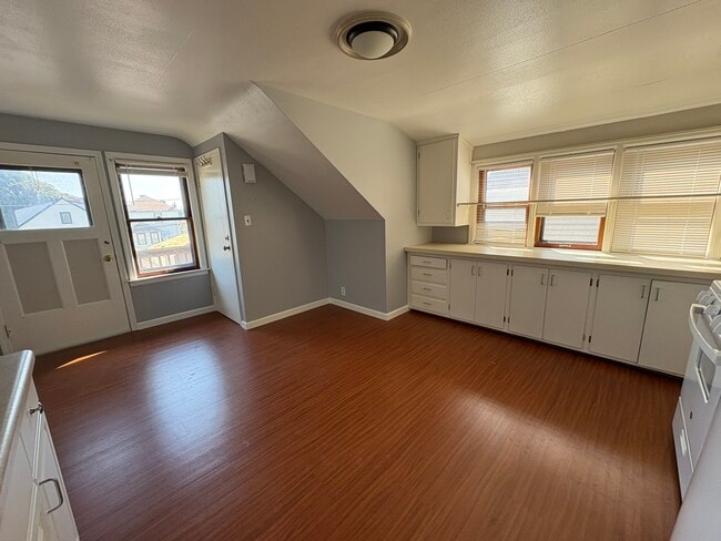 Photo - 2132 S 75th St Unidad 2134