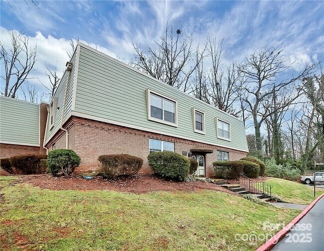 Photo - 2634 Park Rd Unit D