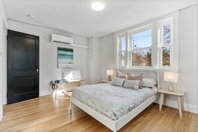 40 Butler Rd Unit 204