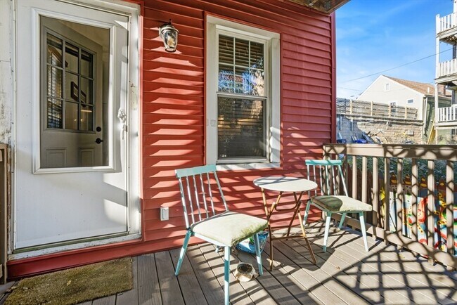 Photo - 171 Brooks St Unit 1