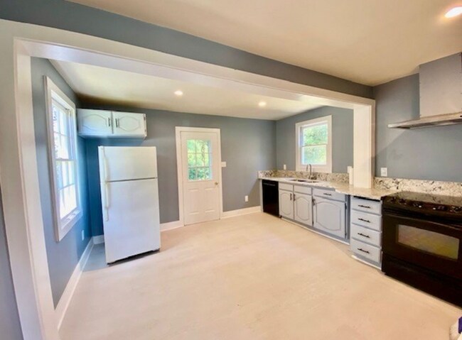 Photo - 33328 Rte 1201