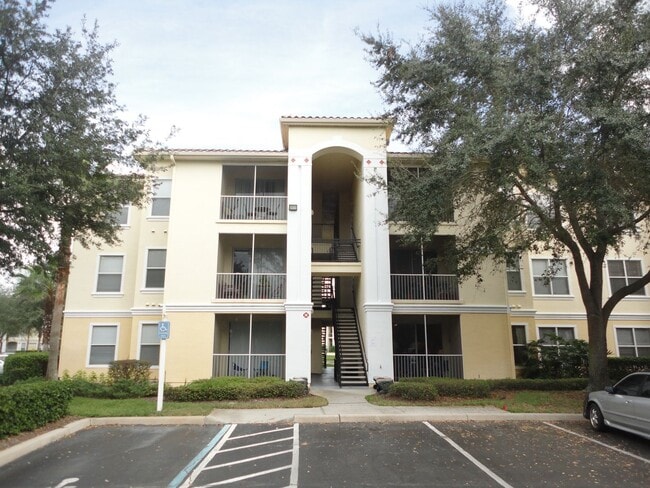 2br/1ba First Floor Visconti Condo! - 2br/1ba First Floor Visconti Condo! Unit 11103