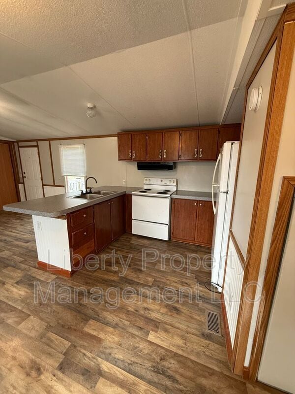 Photo - 29 Hillside Ln