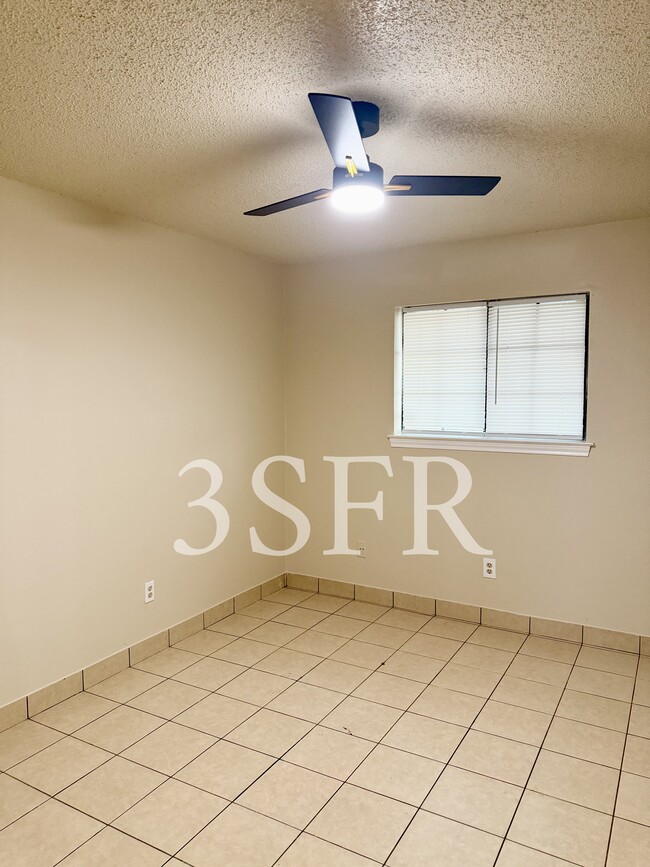 Photo - 709 Long Ct Unit 709