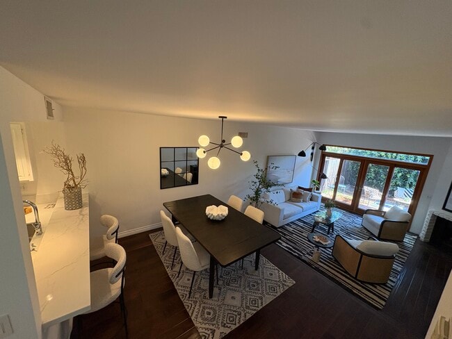 Building Photo - 1844 Midvale Ave Unit 11