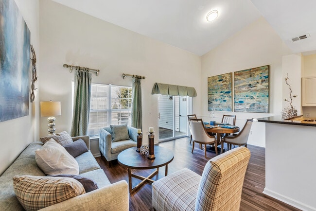 Photo - Rosemont Brookhaven