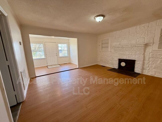 Photo - 3208 Dodds Ave Unit B