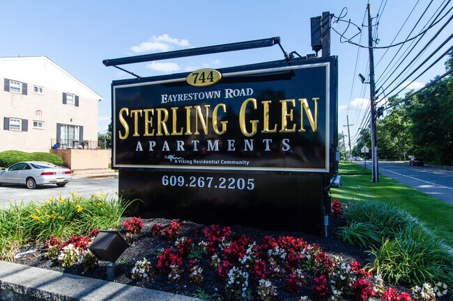 Building Photo - Sterling Glen Rental