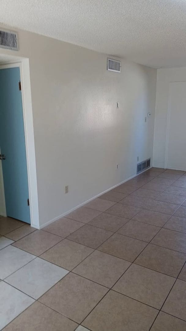 Photo - 2842 N Los Altos Ave