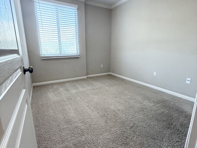 Photo - 3877 Pell Pl Unit 301