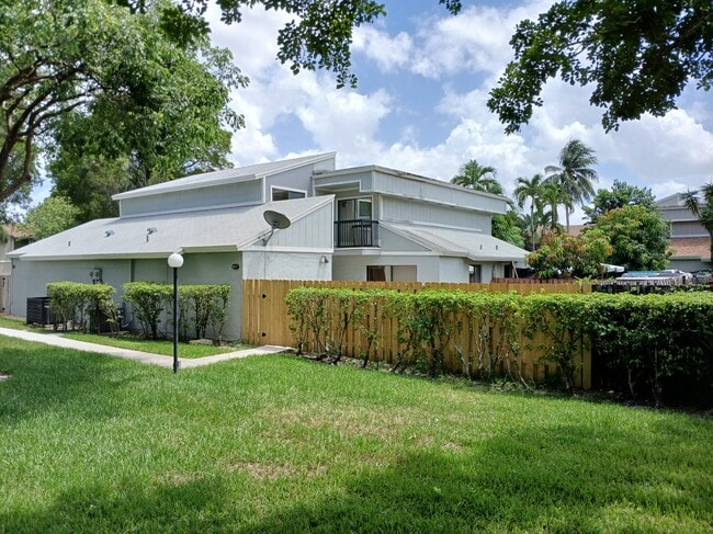Building Photo - 617 NW 132nd Terrace Rental