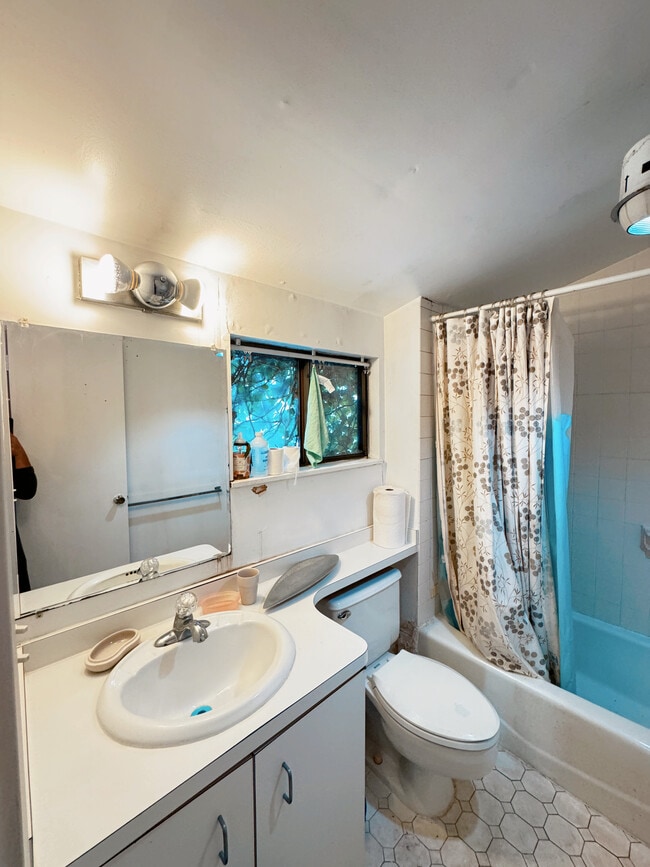 Photo - 148 Cat Rock Rd