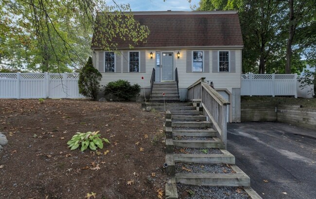 Photo - 577 Winter St