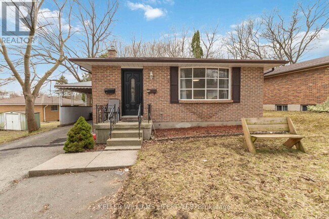 Photo - 156 Paperbirch Crescent