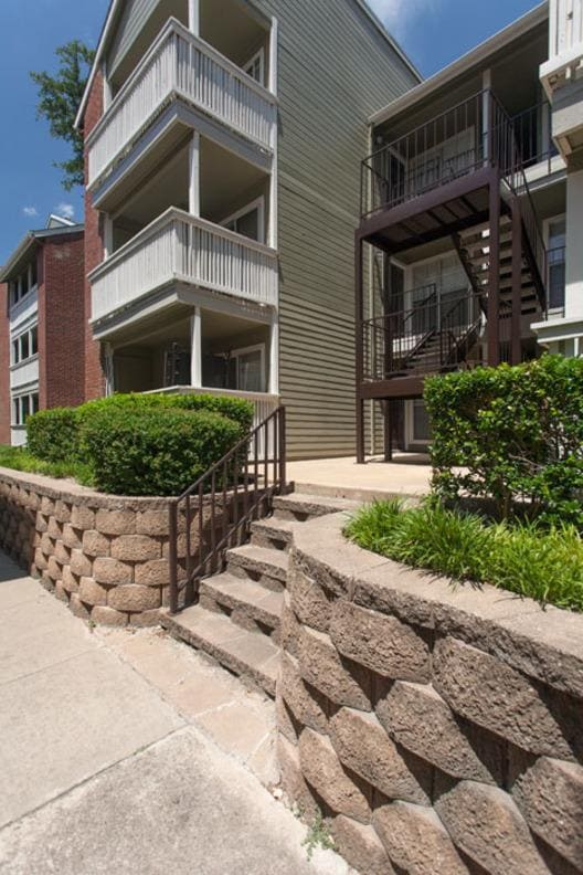 Photo - 18600 Dallas Pkwy Unidad c1