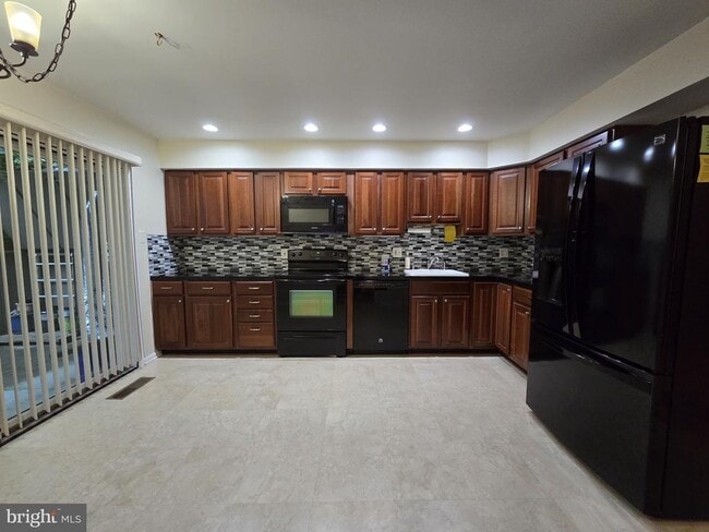 Photo - 11721 Newbridge Ct