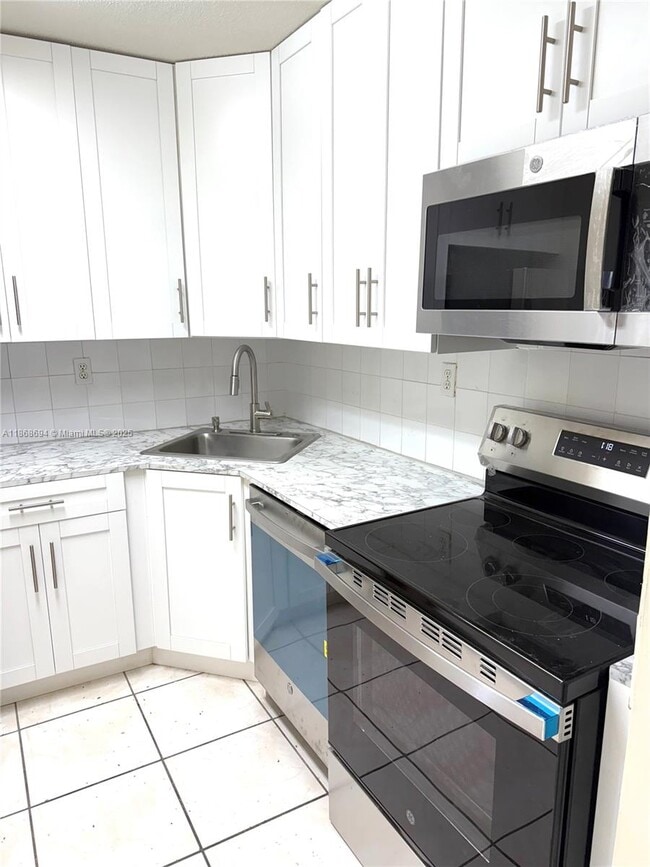 Photo - 9440 Fontainebleau Blvd Unit 406