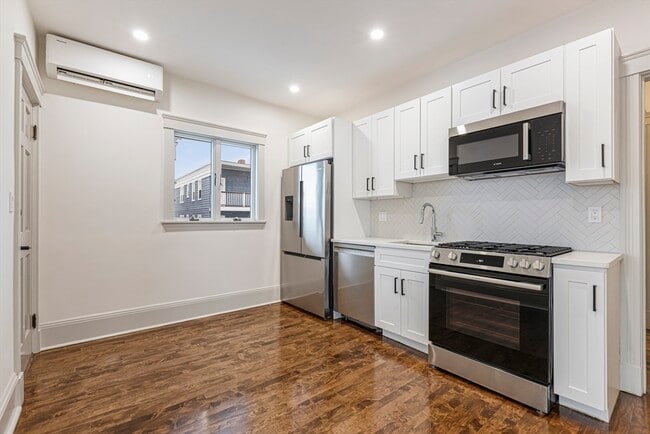 Photo - 41 Westmoreland St Unit 3