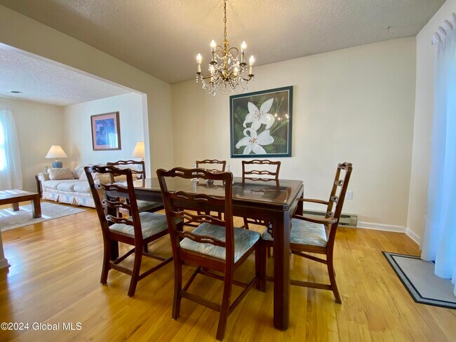 Photo - 12 Lakewood Dr