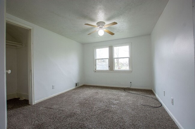 Photo - 5604 S 36th St Unit #3