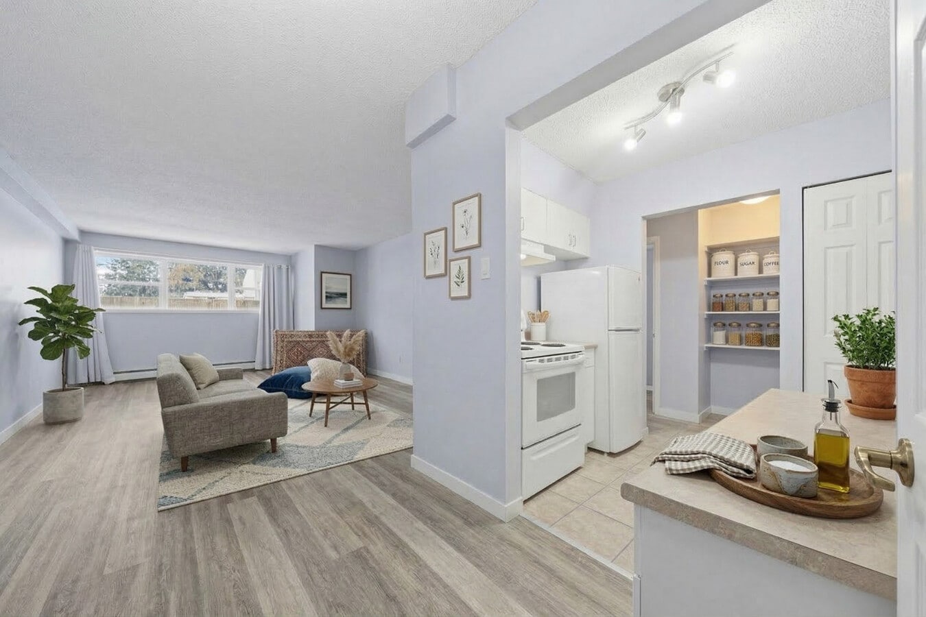 Photo - 205 N Av S