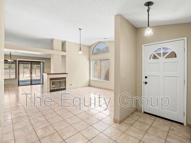 Photo - 1730 E Babcock Ave