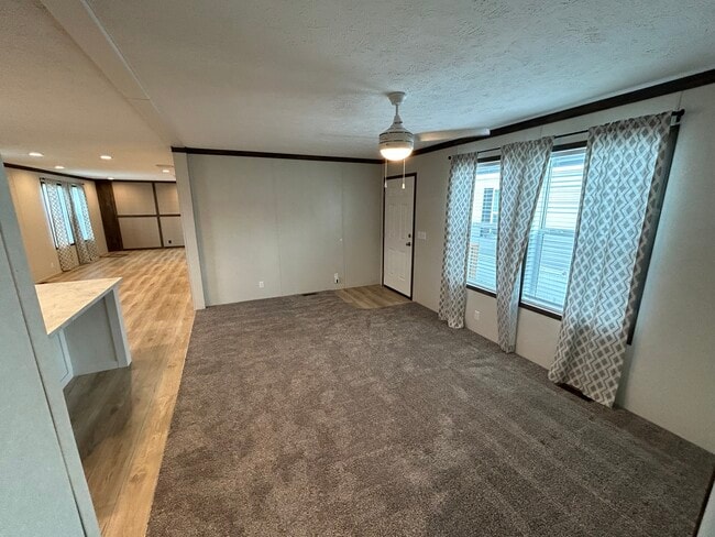 Photo - 194 Colorado St