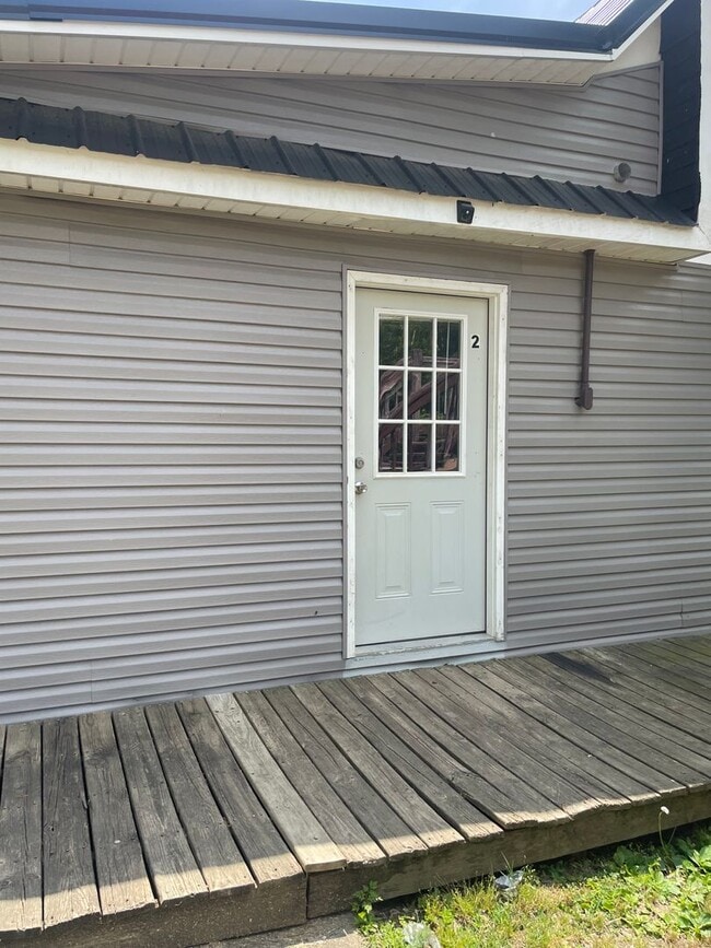 Building Photo - Etowah 37331 - Now available, 1-bedroom, 1-bath apartment conveniently located in Etowah! - Conta...