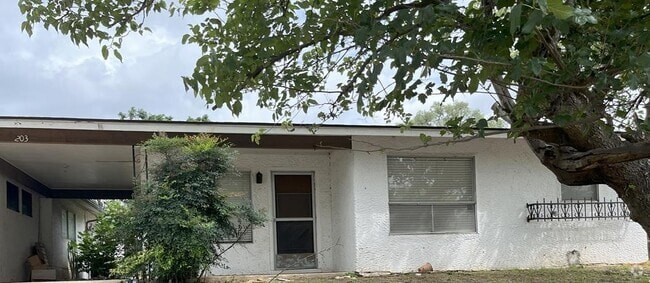 Building Photo - 203 Ranchero Rd Rental