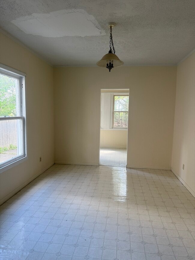 Photo - 29 N Whitney Ave