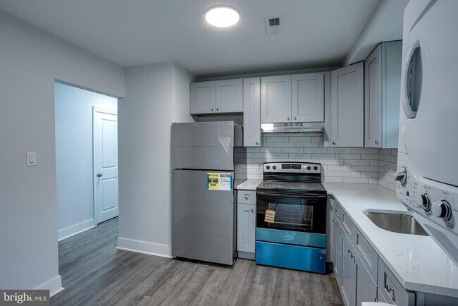 Photo - 20 Florence Tollgate