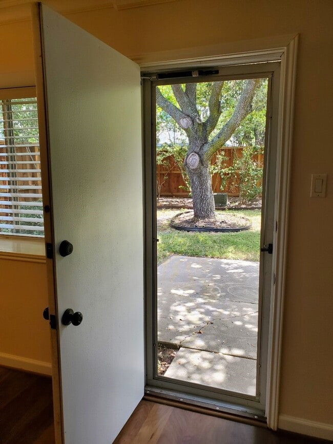 14123 Kathi Lynn Ln