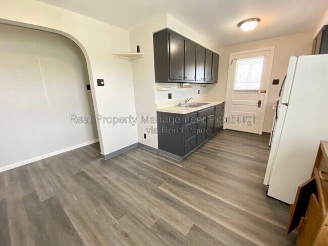 7209 Front River Rd Unit 2