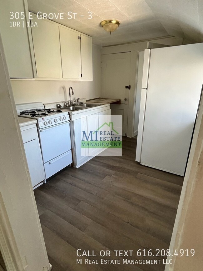 Photo - 305 E Grove St Unit 3