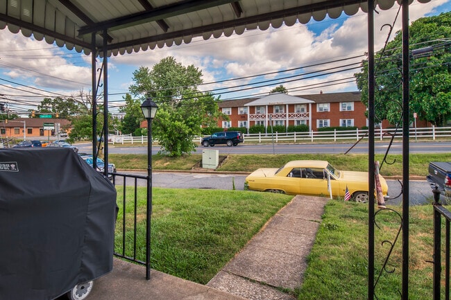 Photo - 710 Edmondson Ave