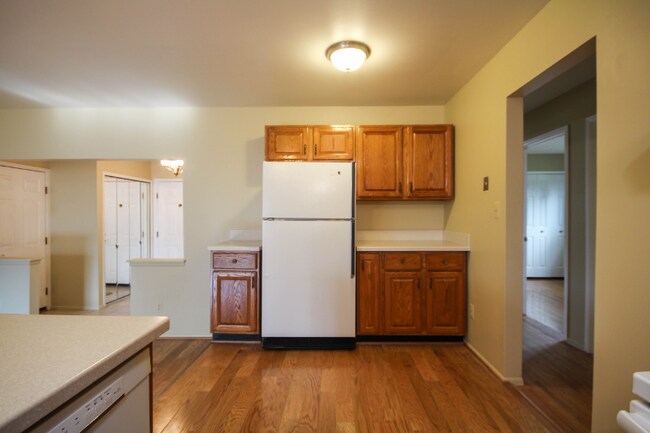 Photo - 38453 Elsie St