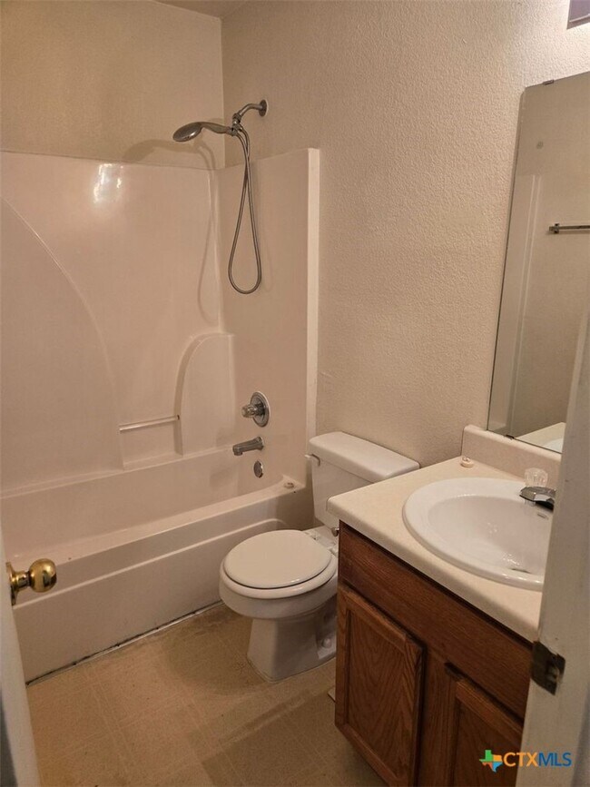 Photo - 3202 Hereford Ln