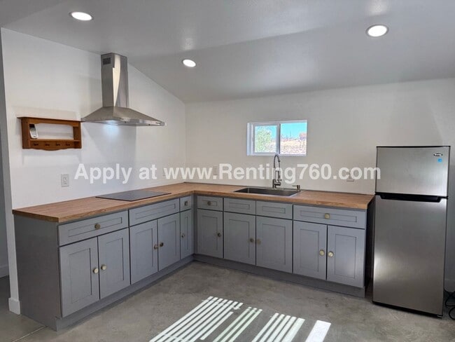 Modern 1 Bed 1 Bath Home! - Modern 1 Bed 1 Bath Home! Unidad 3 - 56949 Campanula St