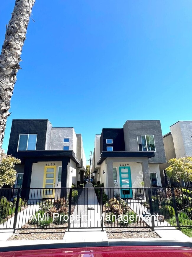 Building Photo - Brand New Two Bedroom Townhomes!! Unit 4651 #2