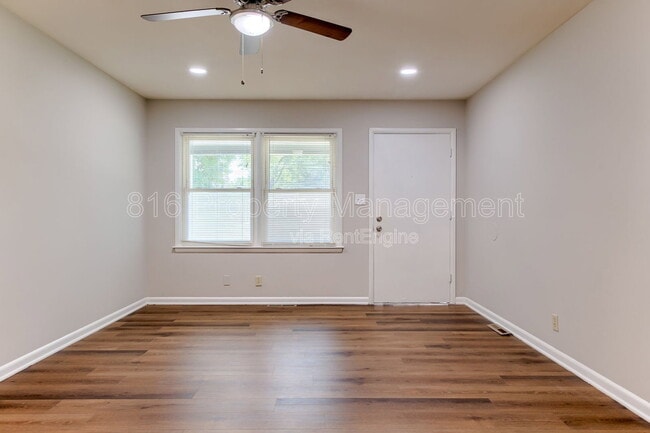 Photo - 602 SE 5th St